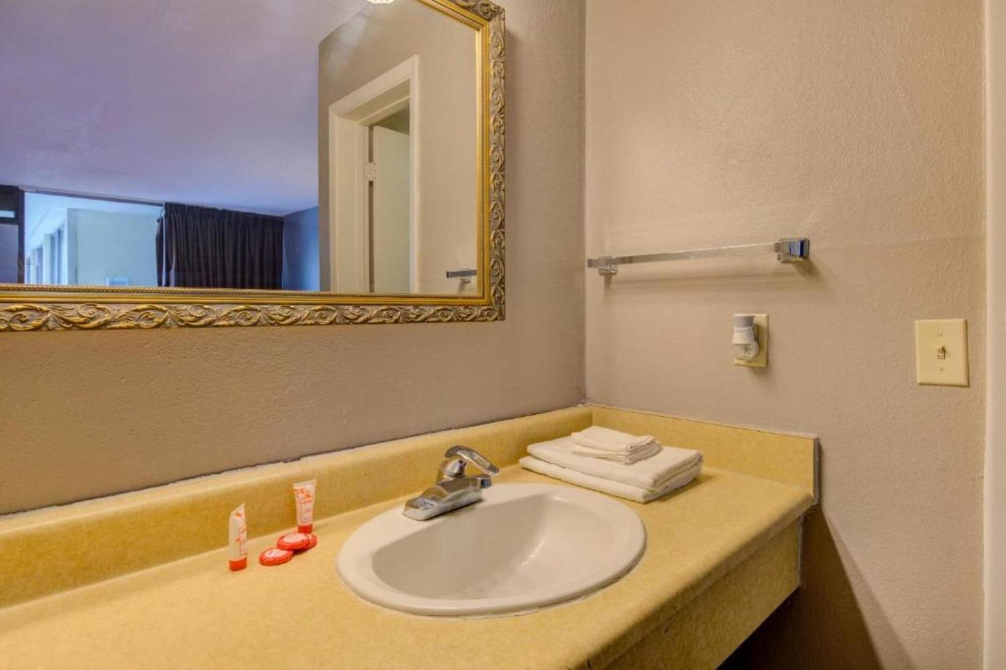 Oyo Hotel Douglas Ga Us-441 Kültér fotó